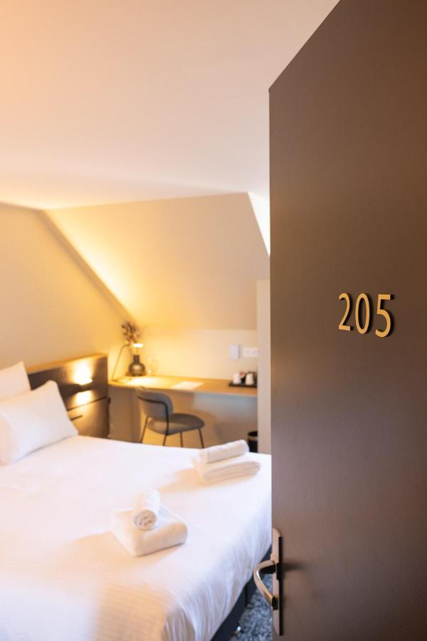 Logis Hotel & Restaurant Le Vert Bocage Franqueville-Saint-Pierre Zewnętrze zdjęcie